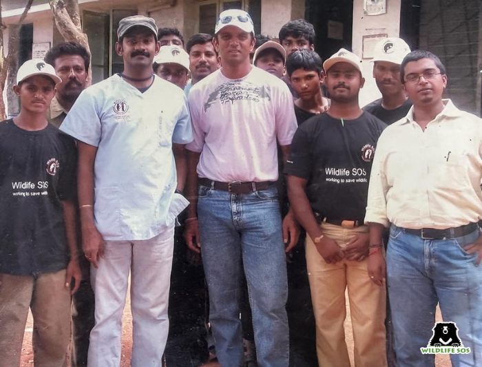 Cricketer Rahul Dravid with BBRC staff
